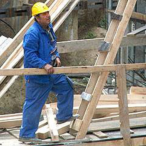 În România, veniturile cresc mai repede decît în oricare dintre ţările europene