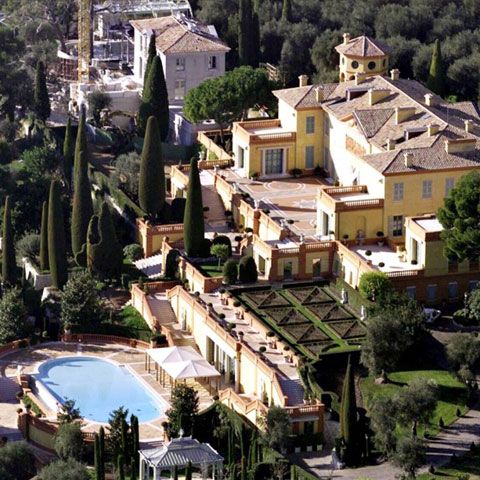 Un miliardar rus renunţă să mai cumpere cea mai scumpă vilă