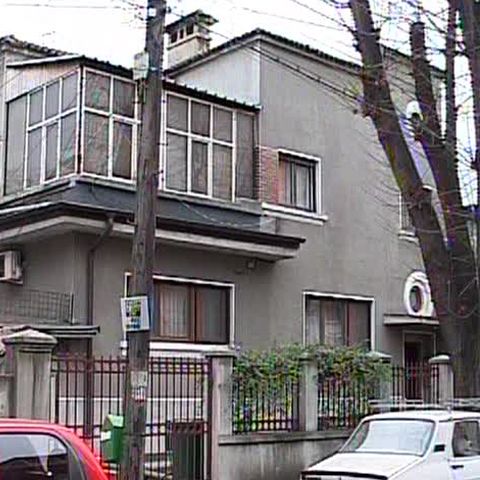 Mulţi dintre foştii demnitari nu vor să plece din casele de protocol 