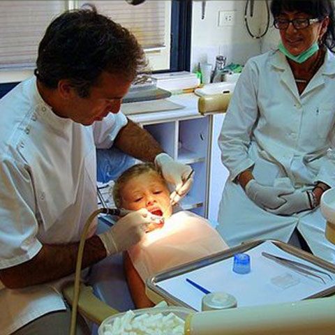 Vizitele la dentist ar putea deveni plăcute pentru copii