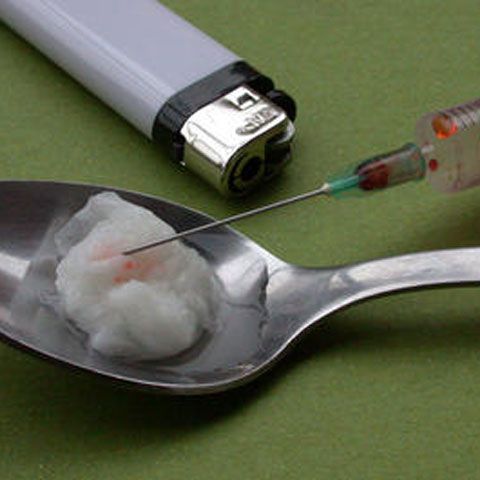 Un cetăţean iranian care transporta 500 grame de haşiş a fost prins de poliţişti la Cernavodă 