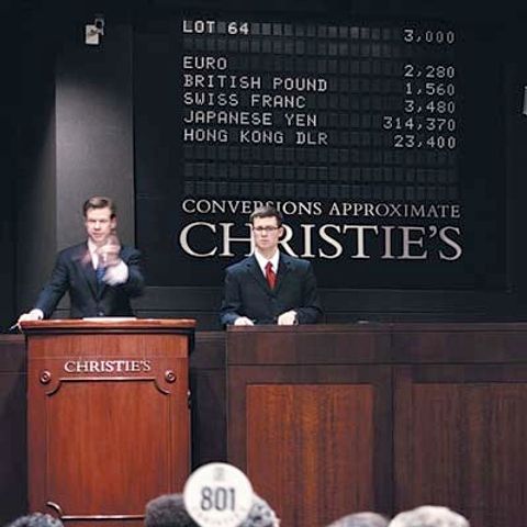 Vânzarea unor opere de artă chinezeşti din colecţia Yves Saint Laurent, examinată de tribunal