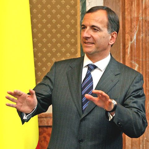 Franco Frattini: Nimeni şi nimic nu poate să afecteze relaţia noastră, nici măcar criminalii 