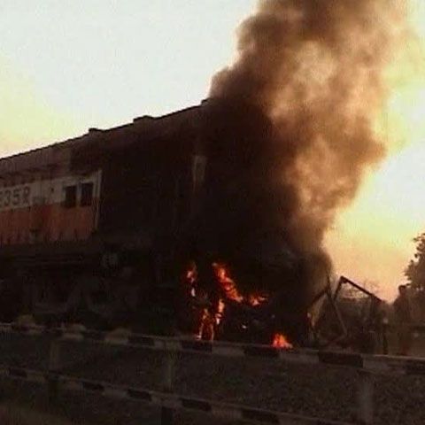 Accident feroviar soldat cu 15 morţi, în estul Indiei