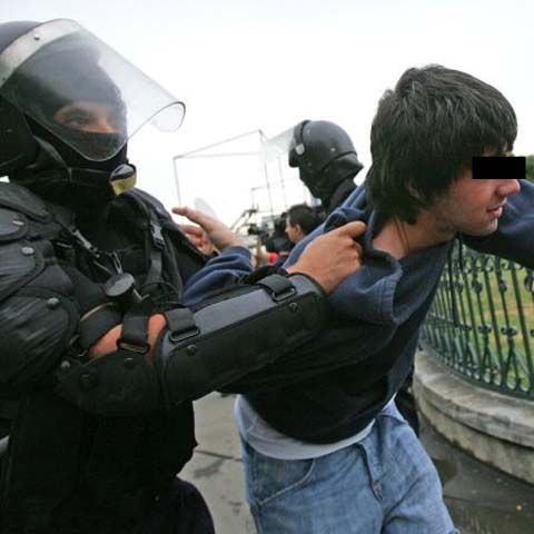 Doi români arestaţi în Italia pentru un viol care a avut loc în noiembrie