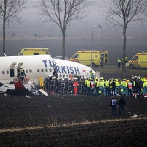 Avionul care s-a prăbuşit la Amsterdam avusese luni o defecţiune tehnică