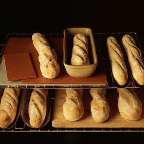 Producătorii din panificaţie vor reducerea TVA la pâine la 5%