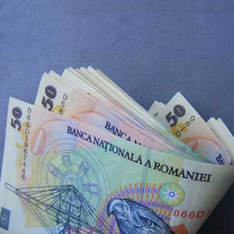 Leul s-a depreciat uşor, până la un curs de 4,2909 lei/euro