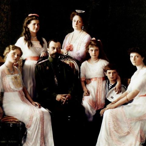 Testele ADN au demostrat că nici unul dintre membrii familei Romanov nu a supravieţuit
