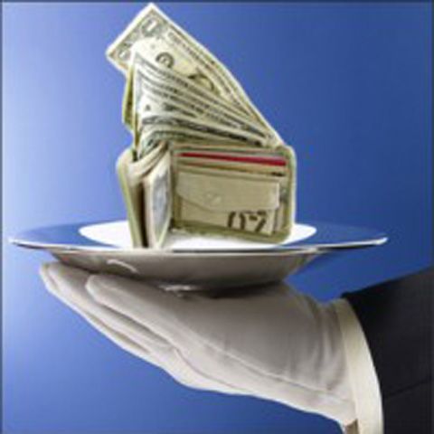 Adrian Năstase: România ar avea nevoie de ajutorul FMI