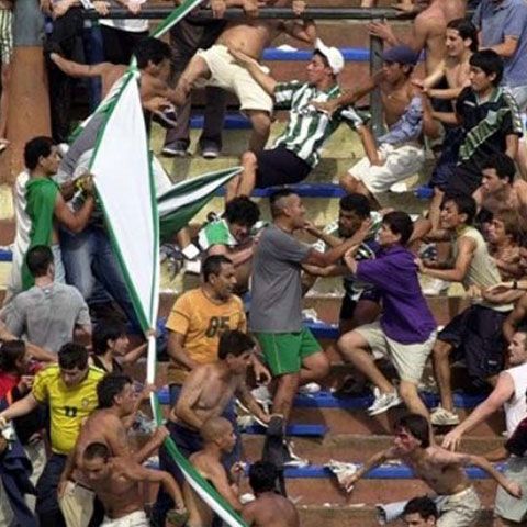 Federaţia Argentiniană de Fotbal vrea să reducă violenţa pe stadioane prin introducerea de carduri biometrice