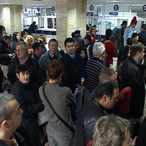 Administraţiile financiare au program şi în weekend 