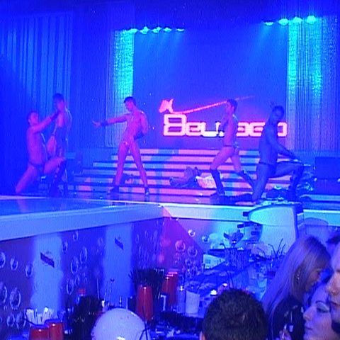 Un club din Capitală a organizat un show pentru doamne, de mărţişor 