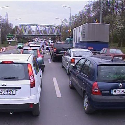 Circulaţia este blocată pe DN 1 din cauza unui accident