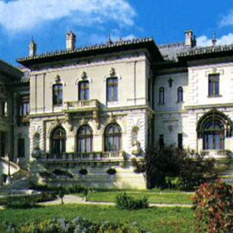 Premierul Emil Boc s-a întâlnit cu preşedintele Traian Băsescu 