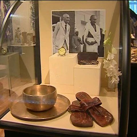 O casă de licitaţii scoate la vânzare obiecte care au aparţinut lui Gandhi 