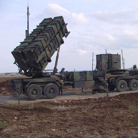 Obama i-a scris lui Medvedev că renunţă la scut, dacă Rusia împiedică Iranul să obţină arme nucleare