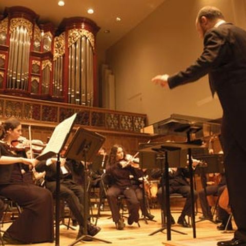 Un muzician român va face parte din orchestra de muzică clasică a YouTube