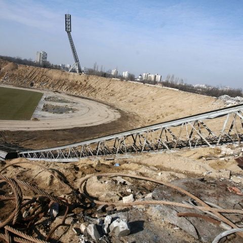 Specialiştii spun că în 2009 Stadionul Naţional va fi ridicat în proporţie de 60 la sută