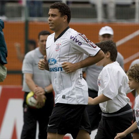 Ronaldo a revenit pe teren după mai mult de un an de indisponibilitate - VIDEO