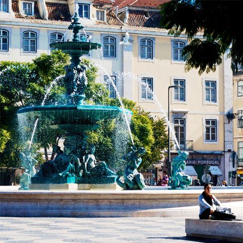 Concurs: Realitatea.net te trimite în vacanţa de Paşti la Lisabona