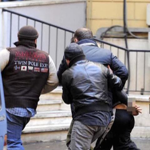 Un român suspectat de viol în Italia susţine că a fost bătut de poliţişti 