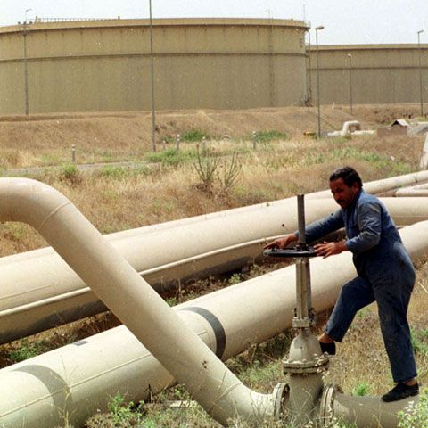 O conductă magistrală de gaze naturale din Suceava s-a fisurat din cauza unei alunecări de teren