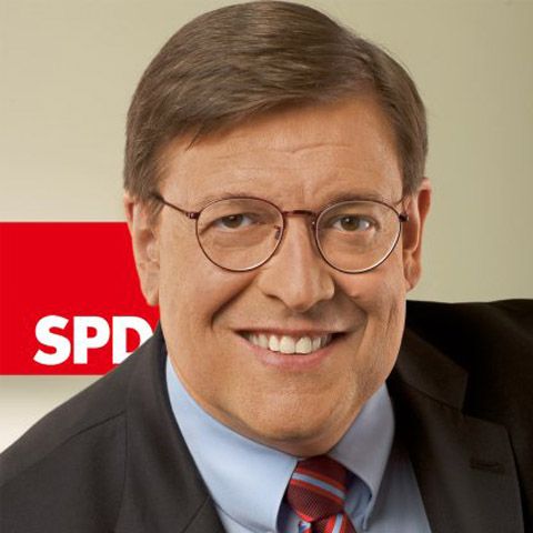 Un deputat german a demisionat după ce a fost acuzat că deţinea pornografie infantilă