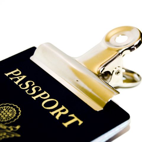 Un nou protest împotriva paşapoartelor biometrice, în Hunedoara