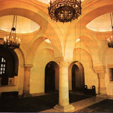 Partidele politice îşi caută candidaţi pentru alegerile prezidenţiale. Află aici cine şi-a anunţat intenţia să candideze