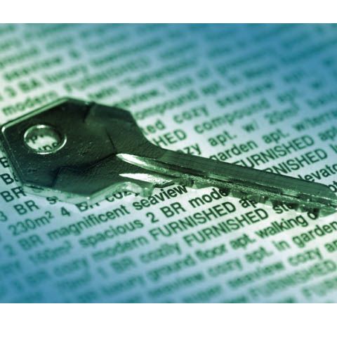 Băncile nu se vor grăbi să scoată proprietăţi la licitaţie, potrivit specialiştilor în imobiliare