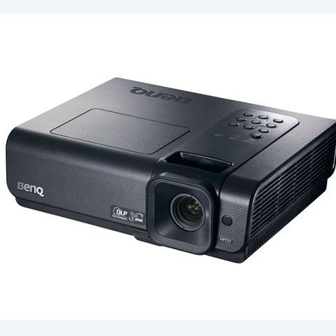 BenQ lansează un nou proiector cu tehnologie DLP şi luminozitate ridicată