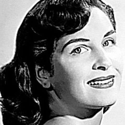 Este cel mai în vârstă supermodel din Marea Britanie