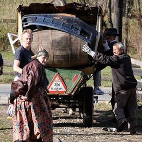 "Amazing Race" în România: Nadia, Dracula şi o şatră