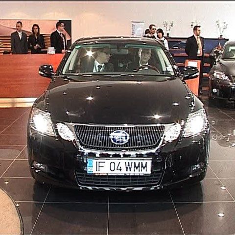 Ministrul Mediului a primit cadou un Lexus hibrid - GALERIE FOTO