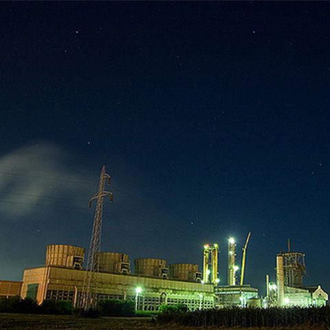 În plină criză, administratorii combinatului Azomureş ar putea primi prime de un milion de euro