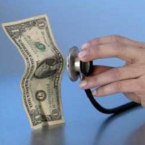 Ministerul Sănătăţii vrea să majoreze contribuţia la asigurările de sănătate la 6-6,5%