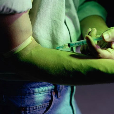 Un dealer de heroină din Bucureşti a fost arestat de ofiţerii BCCO Piteşti