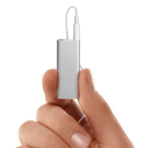 Apple a lansat noua versiune "vorbitoare" a celui mai mic iPod Shuffle - GALERIE FOTO