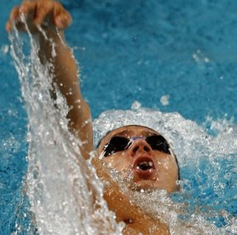 Răzvan Florea a stabilit un nou record naţional la 50 de metri spate