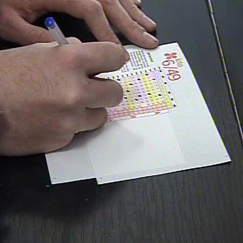 Premiul cel mare la Loto 6/49 a ajuns la 4,8 milioane de euro 