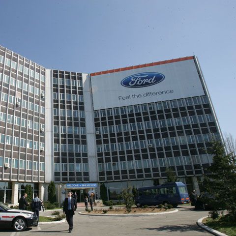 Ford reduce şi numărul autoturismelor produse la Craiova, în ciuda ajutorului primit de la stat