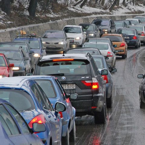 Sediul Serviciului Regim Permise din Cluj, percheziţionat de ofiţerii DGA şi procurorii DNA 