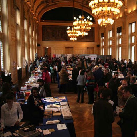 Salonul de carte de la Paris confirmă pofta de lectură pe timp de criză