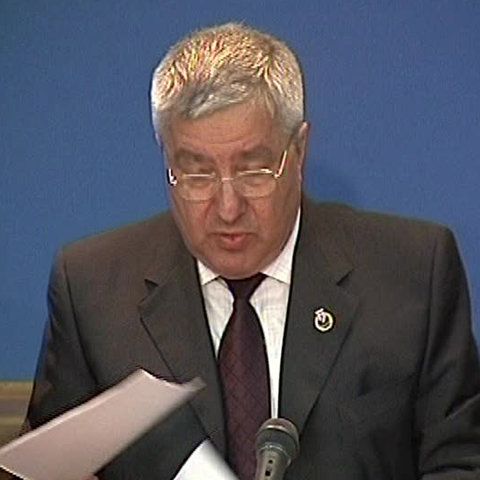 Comisia juridică a Senatului a decis să nu facă recomandări în cazul Mihăilescu, plenul va decide