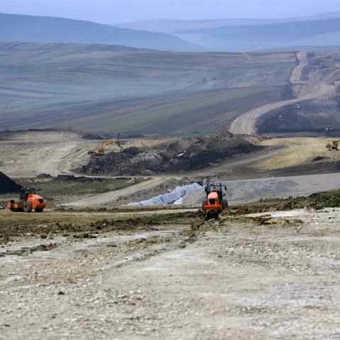 Gardianul: Ministrul Berceanu a fost îngenuncheat de Bechtel