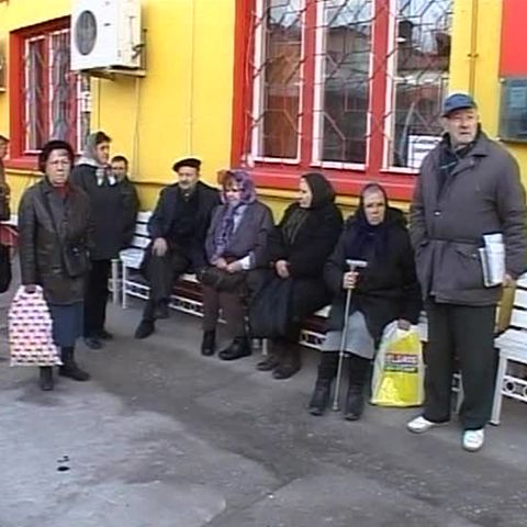 Ministrul Muncii, Marian Sârbu: Pensiile vor creşte în două etape, de la 1 aprilie şi 1 octombrie