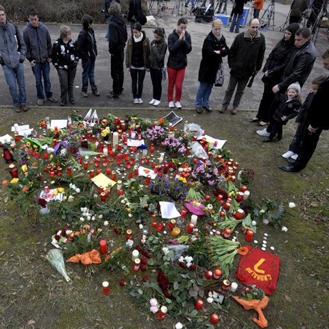 Comemorare a masacrului de la şcoala Albertville, la Winnenden 