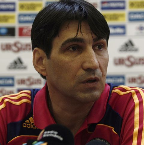 Selecţionerul Victor Piţurcă a convocat 22 de jucători pentru dubla cu Serbia şi Austria