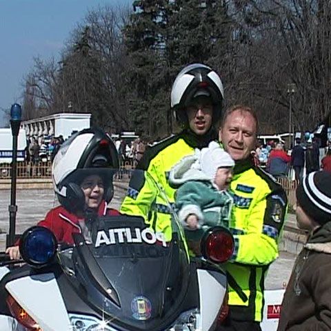 Poliţiştii bucureşteni au sărbătorit Ziua Poliţiei Române în parcul Herăstrău